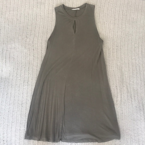 High neck light olive green summer dress! - Picture 2 of 2